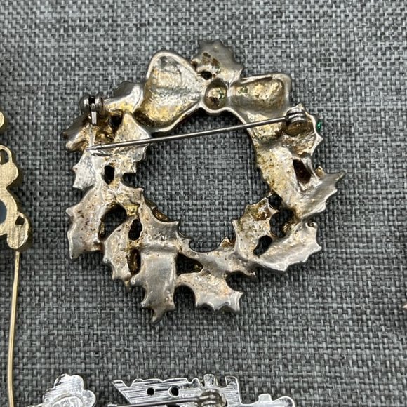 6 Festive Enamel & Rhinestone Christmas Tree Wreath Brooch Pin - Picture 5 of 15